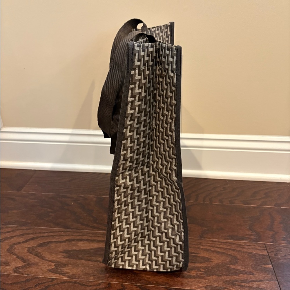 Lululemon Reusable Shopping Gift Bag Yoga Tote Light Beige Geometric 16"x14"X6" - Picture 2 of 4